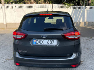 Ford C-Max foto 9