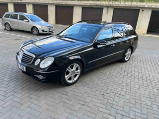 Mercedes E-Class foto 2