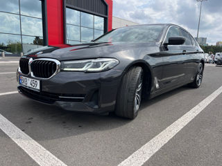 BMW 5 Series foto 1