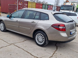 Renault Laguna foto 2