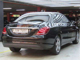 Mercedes C-Class foto 4