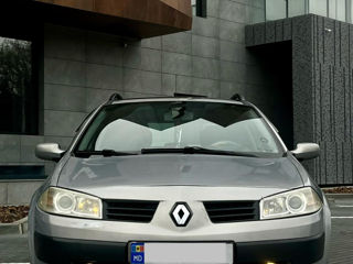 Renault Megane foto 2