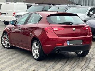 Alfa Romeo Giulietta foto 5