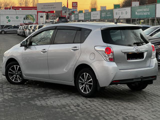 Toyota Verso foto 3