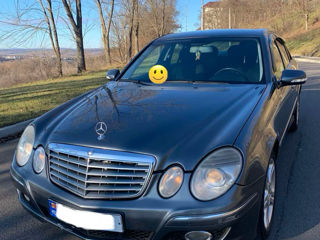 Mercedes E-Class foto 2