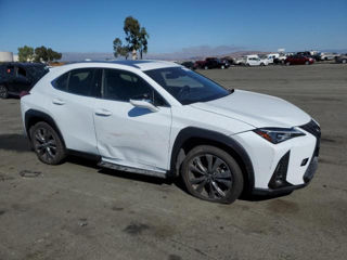 Lexus UX foto 3