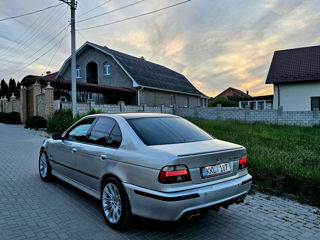 BMW 5 Series foto 8