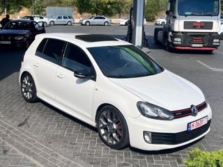 Volkswagen Golf foto 2