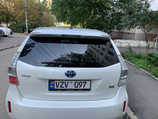 Toyota Prius + foto 2