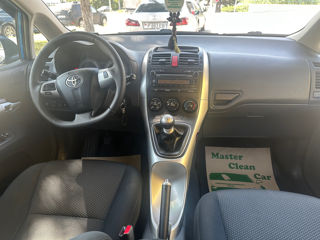 Toyota Auris фото 5