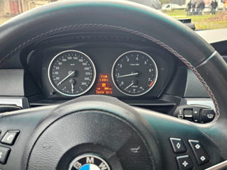 BMW 5 Series foto 10