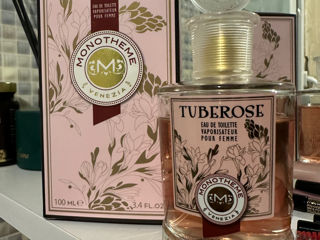 Fac schimb cu alt parfum Tuberose Monotheme Venezia! foto 1