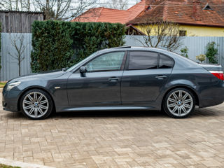 BMW 5 Series foto 3