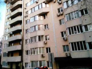 1-комнатная квартира, 52 м², Центр, Кишинёв