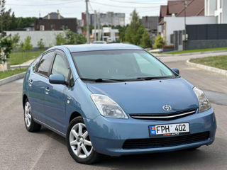 Toyota Prius foto 1