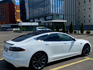 Tesla Model S foto 4