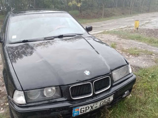 BMW 3 Series foto 4