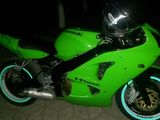 Kawasaki ZX6R foto 3