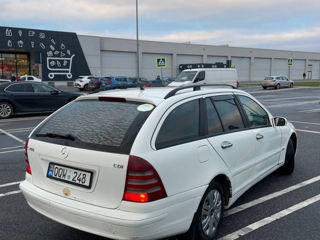 Mercedes C-Class foto 5