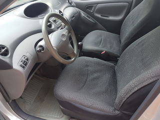 Toyota Yaris foto 5