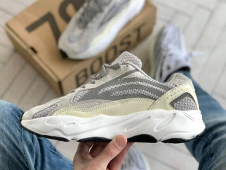 Adidas Yeezy Boost 700 Static foto 4