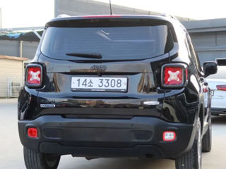 Jeep Renegade фото 2