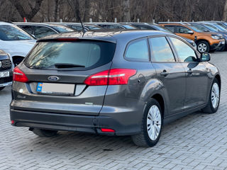 Ford Focus foto 3