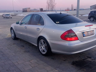 Mercedes E-Class foto 5