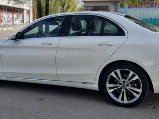 Mercedes C-Class foto 3