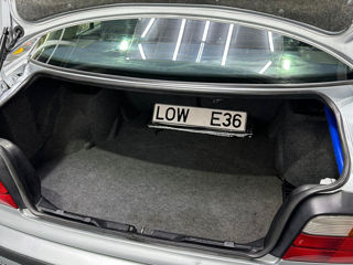 BMW 3 Series foto 4