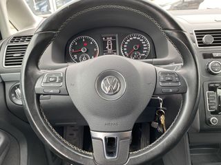 Volkswagen Touran foto 11