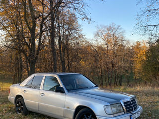 Mercedes E-Class foto 8