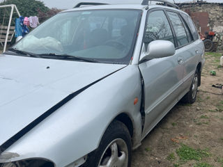 Mitsubishi Lancer foto 4