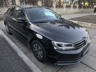 Volkswagen Jetta foto 2