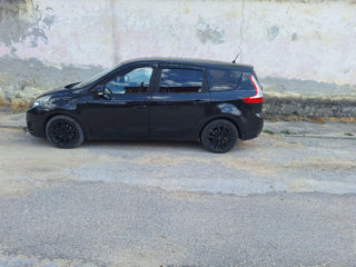 Renault Grand Scenic foto 4