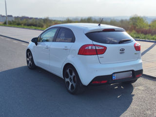 KIA Rio foto 5