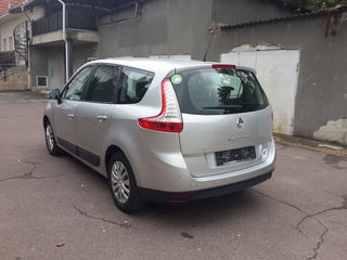 Renault Grand Scenic foto 3