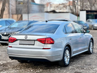 Volkswagen Passat foto 6