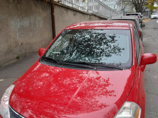 Nissan Versa foto 4