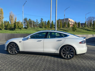 Tesla Model S foto 5