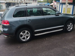 Volkswagen Touareg foto 2