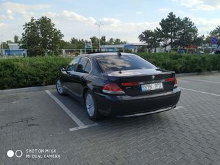 BMW 7 Series foto 2