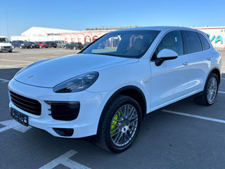 Porsche Cayenne foto 2