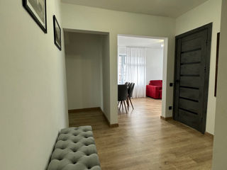 Apartament cu 3 camere, 86 m², Buiucani, Chișinău foto 1