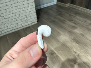 Vând AirPods generația 3 foto 3