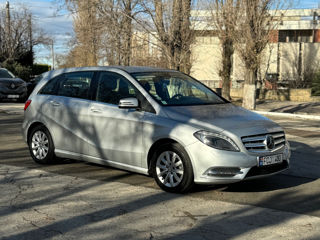 Mercedes B-Class foto 3