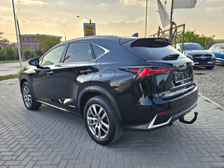 Lexus NX Series foto 2