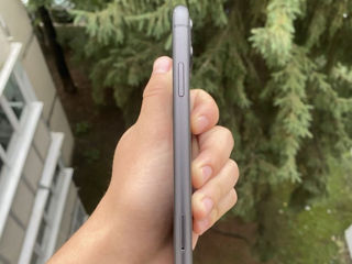 Vând urgent iPhone 11 64 gb foto 6