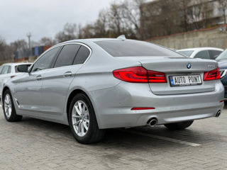 BMW 5 Series foto 4