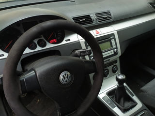 Volkswagen Passat foto 3